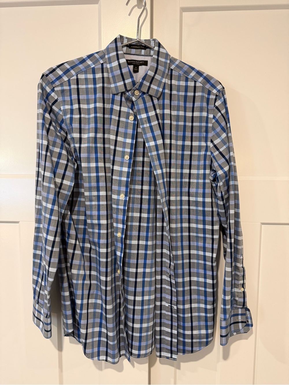 Banana Republic Men's Blue and Gray Plaid Button-Down Shirt